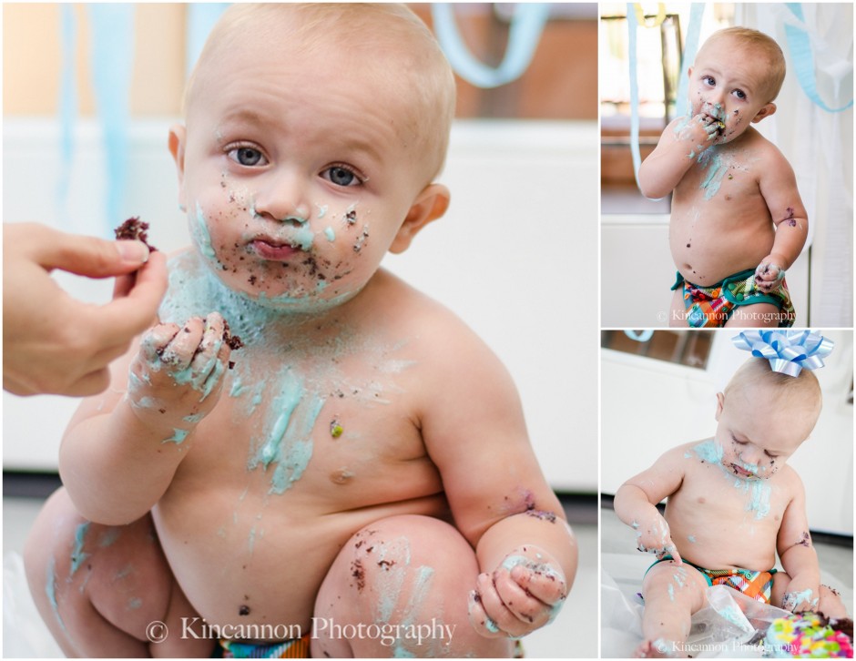 1st birthday cake smash photography / Kincannon Photography
