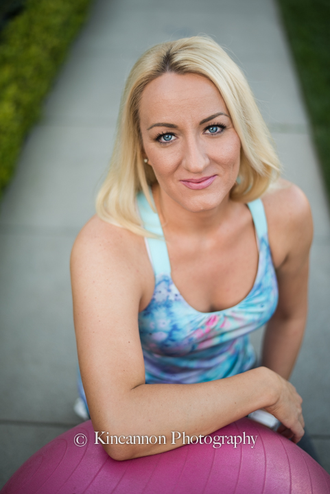 fitness photos at the beach with kincannon photography